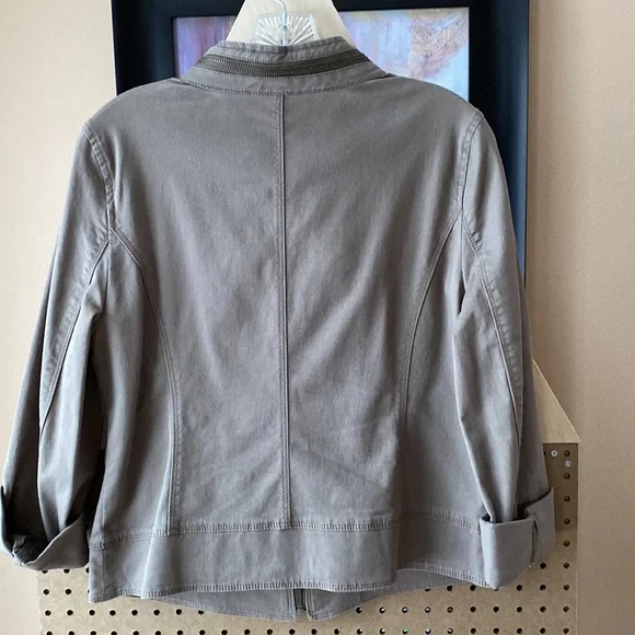 Express - Picture 6 of 8